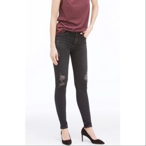 The Farrah Skinny Jeans